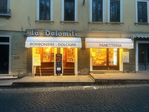 Foto di La Dolomiti