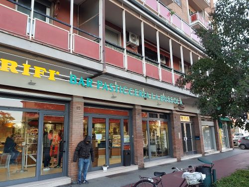 Foto di Bar Pasticceria Tavola Calda La Bussola