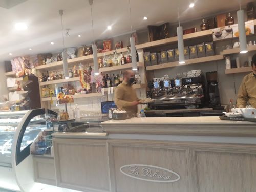 Foto di Pasticceria Gelateria Bar La Deliziosa di Athos Brunelli