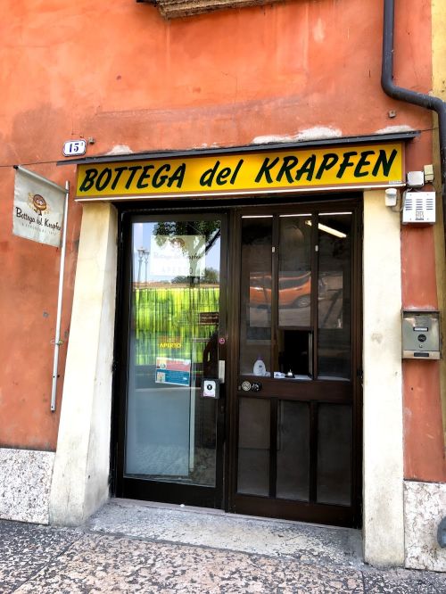 Foto di Bottega Del Krapfen Di Gelmini Eligio-Tomelini Fabio & C. S.A.S.